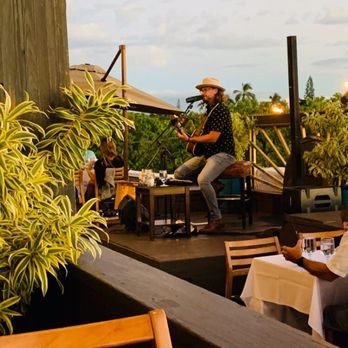 Fleetwood's on Front St - New American Near Me - Lahaina, Hawaii