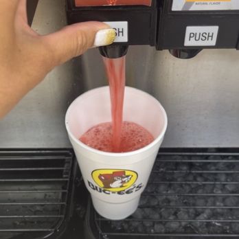 Buc-ee's - Big Red Fountain drink - Gas Stations Near Me - Fort Worth, Texas