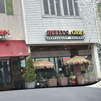 Betty'S Restaurant Grill - Outside - Spanish Near Me - Sterling, Virginia Betty'S Restaurant Grill - Outside - Spanish Near Me - Sterling, Virginia