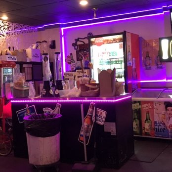 UnderGround Kitchen - They even have a popcorn & shave-ice machine. - Beer Bar Near Me - Federal Way, Washington