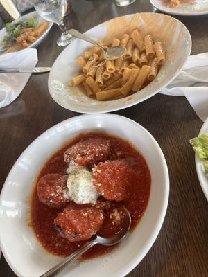 Tucci's Pizza by null