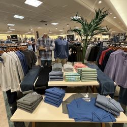 Dillard's - Mens, cosmetics, home decor, kids clothing, accessories, James Avery and more