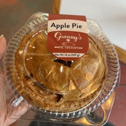 Granny's Pie Factory - Won a Free Apple Pie!!