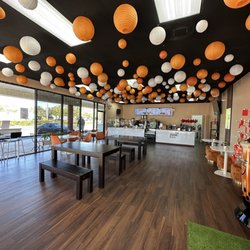 Magic Tea & Coffee - Spacious & super cute boba shop to meet up w/ friends.