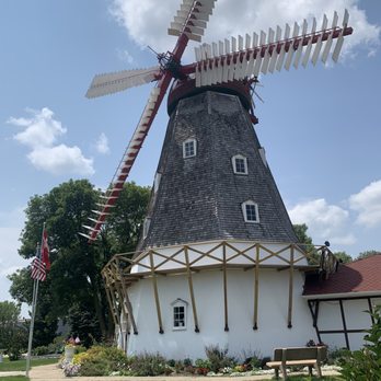 Danish Windmill Gift Shop - Windmill - Gift Shops Near Me - Elk Horn, Iowa