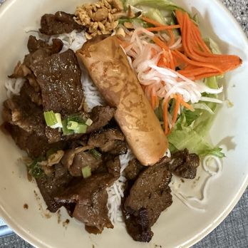 King Pho - Noodle bowl. Heavy on the noodles, - Vietnamese Near Me - Chicago, Illinois
