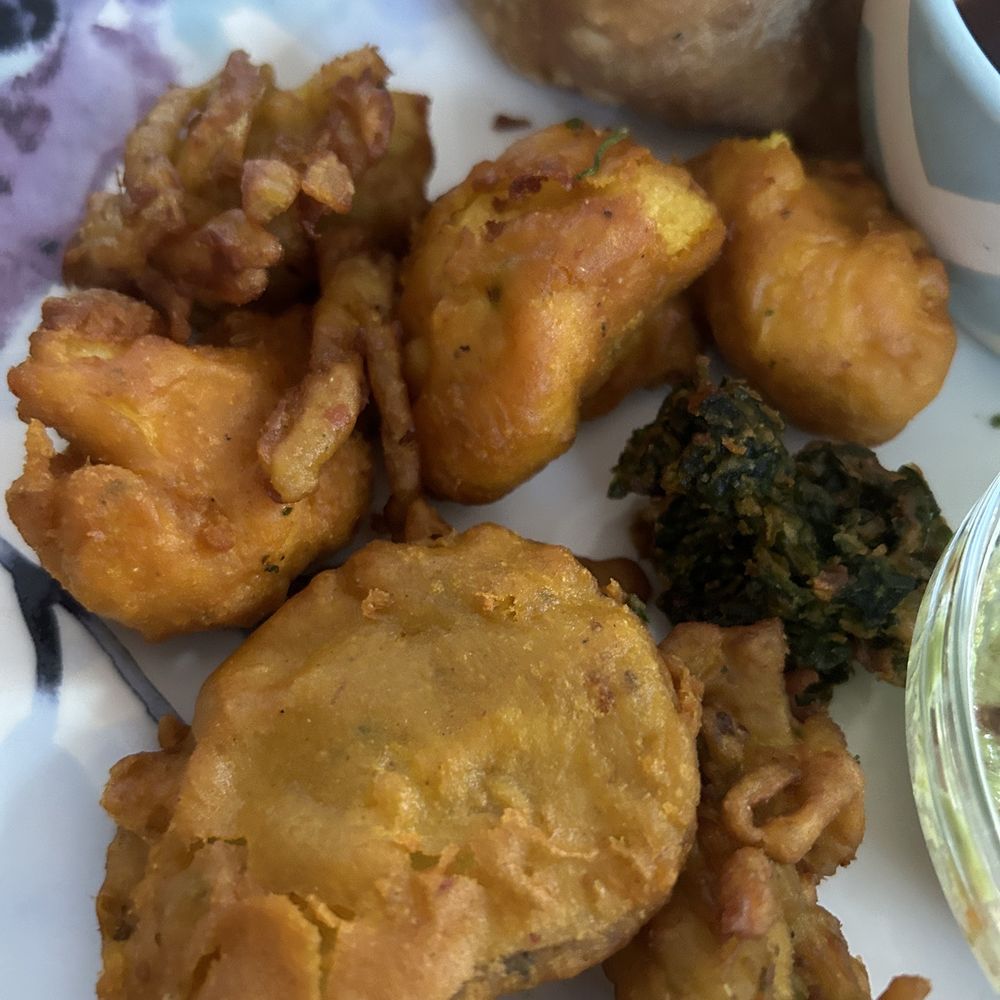 Maharaj Indian Grill - Vegetable Pakora ( V ) - Indian Near Me - Elmhurst, Illinois Maharaj Indian Grill - Vegetable Pakora ( V ) - Indian Near Me - Elmhurst, Illinois