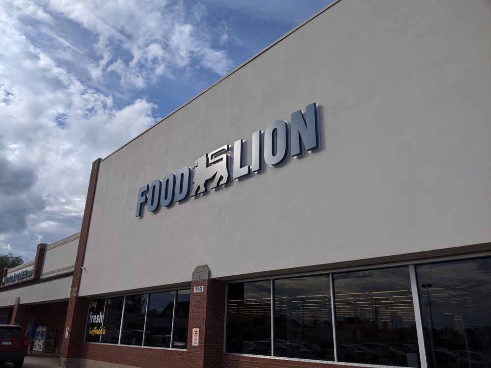 Food Lion Palmetto St Florence Sc FOOD LION - Updated July 2025 - 23 Photos - 4400 Dorchester Rd, North