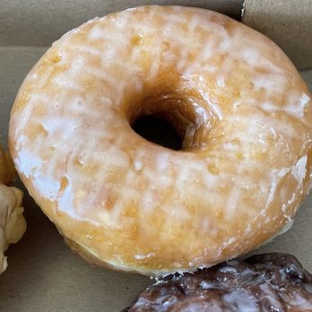 Darren's Donuts - 1/2 dozen ($12.00 USD); glazed - Donuts Near Me - Mount Vernon, Washington