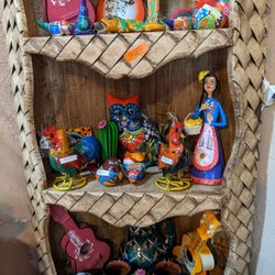 PrietoImports - Southwestern figurines
