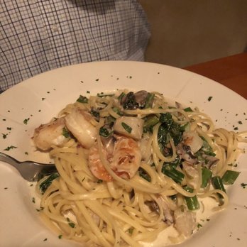 Erica's Ristorante - Linguine with shrimp and scallops - Italian Near Me - Ashland, Massachusetts Erica's Ristorante - Linguine with shrimp and scallops - Italian Near Me - Ashland, Massachusetts
