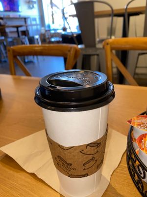 Lisa's Creperie & Cafe by null