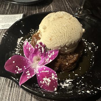 Patina Wine Bar - Sticky Toffee Cake - Cocktail Bars Near Me - Park Ridge, Illinois