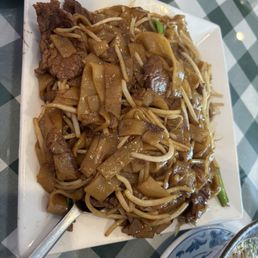 Beef chow foon