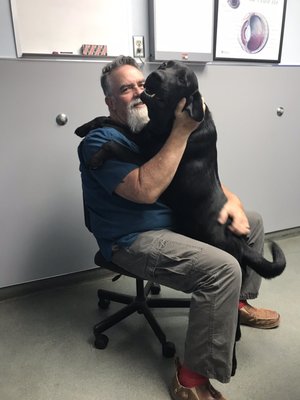 COUNTRY CLUB ANIMAL HOSPITAL - Veterinarians - 301 W Country Club Rd