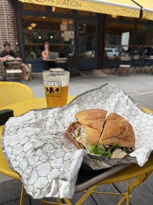 Lincoln Station by null