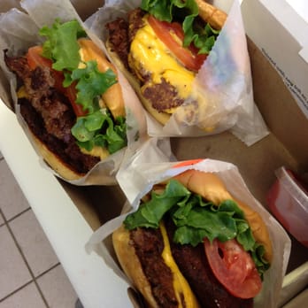 Shake Shack Harvard Square - Burgers Near Me - Cambridge, Massachusetts
