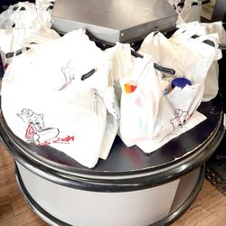 Piggly Wiggly - Bags galore
