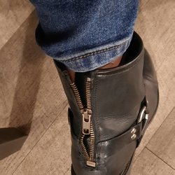 Hall's Shoe Repair