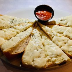 Pizano's Pizza and Pasta - Cheesy Garlic Bread