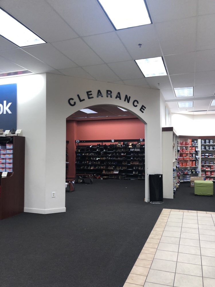 SHOE DEPT. ENCORE 10 Photos 4801 Outer Lp, Louisville, KY Yelp