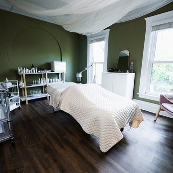 Primrose Esthetics - Treatment Room - Skin Care Near Me - Plymouth, Michigan Primrose Esthetics - Treatment Room - Skin Care Near Me - Plymouth, Michigan