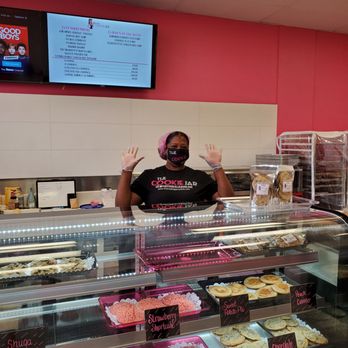 The Cookie Jar - Andrea "The Cookie Lady". - Bakeries Near Me - Fontana, California