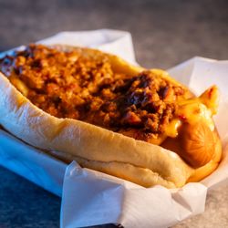 Pinky's Westside Grill - Veggie Pinky Dog- Pimento Cheese and Veggie Chili.
Available w/ Vegan Pimento Cheese