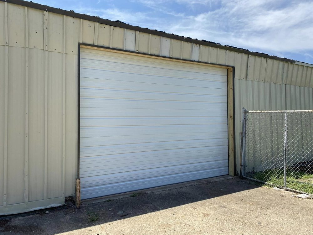 McCoy Garage Door Service - Garage Door Contractor in Elm Grove, LA