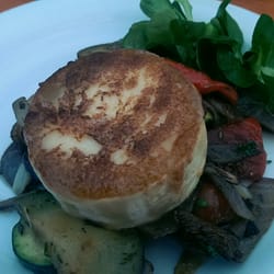 Restaurace u Kocoura - Gratinovaný kozí s grilovanou zeleninou