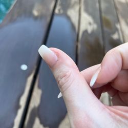 Circle A Nails And Spa - Lifting gel polish