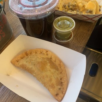 Momma’s Tacos - Enchilada and nachos - Mexican Near Me - New Milford, Connecticut