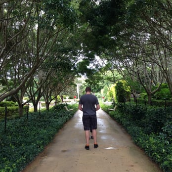 Hunter Valley Gardens - Parks Near Me - Pokolbin, NSW