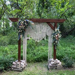 Scott's Floral, Gift & Greenhouses