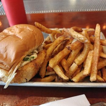 Zero Gravity Brewery - Friend Chocken Sandwich - Breweries Near Me - Burlington, Vermont Zero Gravity Brewery - Friend Chocken Sandwich - Breweries Near Me - Burlington, Vermont