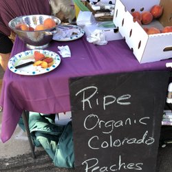 SLMS Farmer’s Market & Art Walk - Ripe wonderful peaches from Colorado! Delicious!