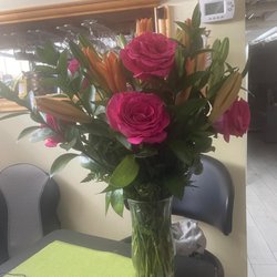 Dragonetti Florist & Garden Center - What my sister received