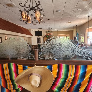 Chapala Mexican Restaurant - Entrance - Mexican Near Me - Santa Paula, California
