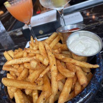 1900 FIFTH Bar & Lounge - Fries weren't hand cut, but they were nicely crispy and the truffle aioli was delicious! - Lounges Near Me - Seattle, Washington