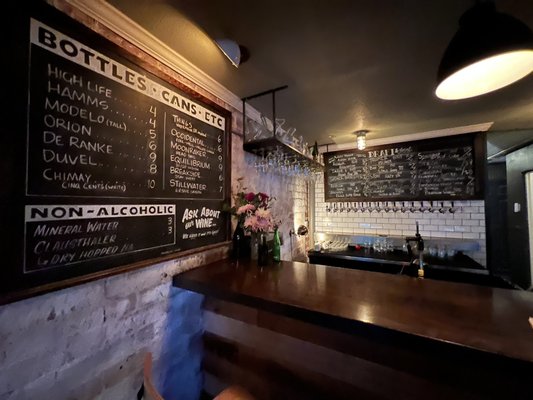 Reno Public House by null