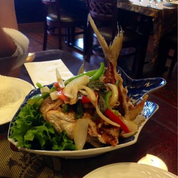 Papaya Thai - Fried fish with chili sauce - Thai Near Me - Newark, California Papaya Thai - Fried fish with chili sauce - Thai Near Me - Newark, California