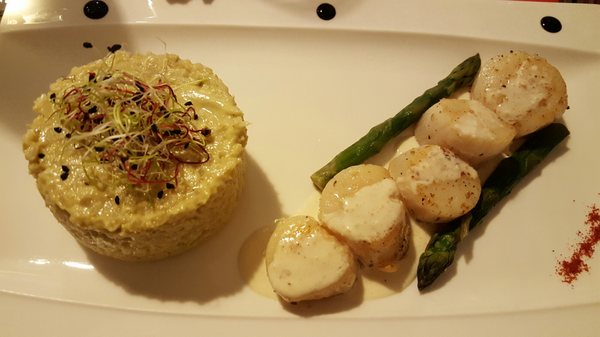 LE PETIT GOURMAND by null