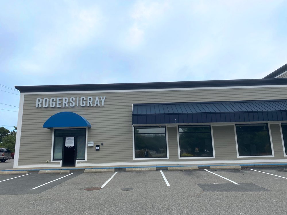 ROGERSGRAY Updated September 2024 20 Independence Dr, Hyannis, Massachusetts Home & Rental