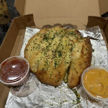 Chicago City Pizza - Bread sticks with cheese and marinara - Pizza Near Me - Scottsburg, Indiana Chicago City Pizza - Bread sticks with cheese and marinara - Pizza Near Me - Scottsburg, Indiana