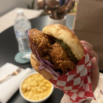 Chubby’s Hot Chicken - Foghorn chicken sando - Burgers Near Me - Forest Park, Illinois