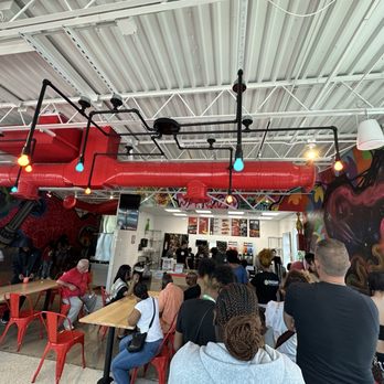 Dave's Hot Chicken - Chicken Shop Near Me - Greensboro, North Carolina