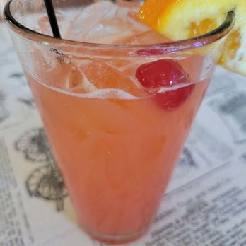 Palmetto Oyster House - Wesmark Paradise cocktail. - Seafood Near Me - Sumter, South Carolina Palmetto Oyster House - Wesmark Paradise cocktail. - Seafood Near Me - Sumter, South Carolina