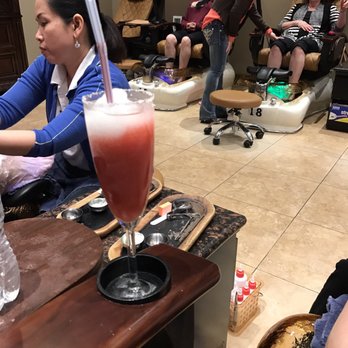 Beverly Nail Salon - Nail Salons Near Me - Austin, Texas