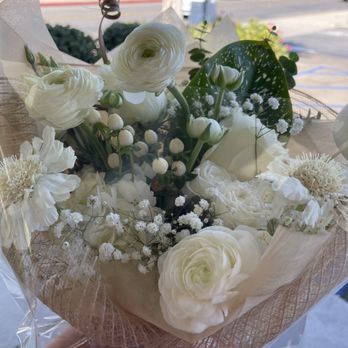 Love, Lyn - Florists Near Me - Artesia, California