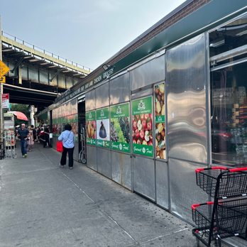 Tashkent Supermarket - people walking on the sidewalk - Bakeries Near Me - Brooklyn, New York Tashkent Supermarket - people walking on the sidewalk - Bakeries Near Me - Brooklyn, New York